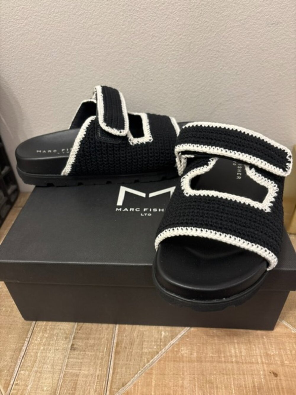 NEW Marc Fisher Brinley Sporty Knit Strap Lug Sole Sandals Black